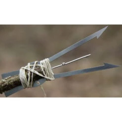 Bushcraft Essentials JV Survivalkarte -Campfreunde Geschäft BCE 045 JV Survival Card Action Shot 13