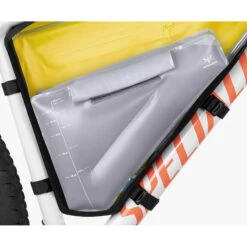 Apidura Frame Pack Hydration Bladder 3 L - Trinksystem -Campfreunde Geschäft apidura frame pack hydration bladder 3 l trinksystem apd fyl 0000 000 1