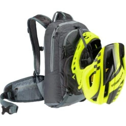 Deuter Attack 8 JR - Protektor-Rucksack Für Kinder -Campfreunde Geschäft deuter attack 8 jr protektor rucksack fuer kinder graphite shale de 3612121 4409 0 15
