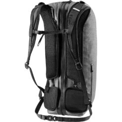 ORTLIEB Atrack CR Urban - Daypack -Campfreunde Geschäft ortlieb atrack cr urban daypack pepper ol r7160 1