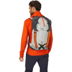 Rab Latok 20 - Alpinrucksack -Campfreunde Geschäft rab latok 20 alpinrucksack pewter graphene qap 38 peg med 4